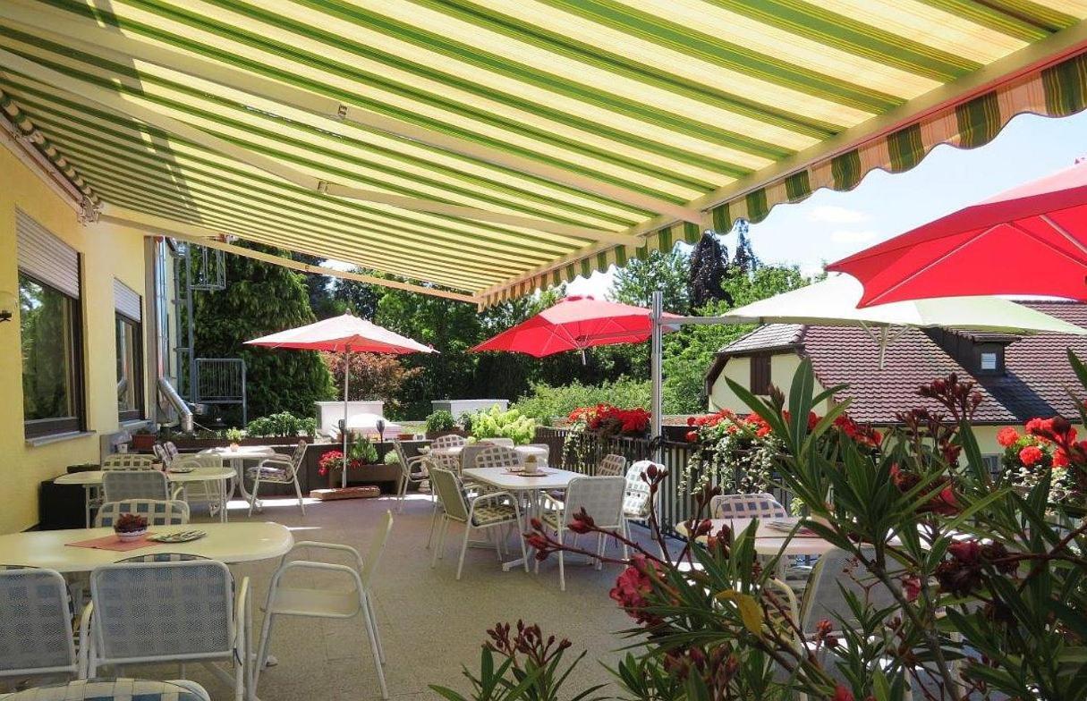 Hotel & Restaurant Krone Waldbronn Dış mekan fotoğraf